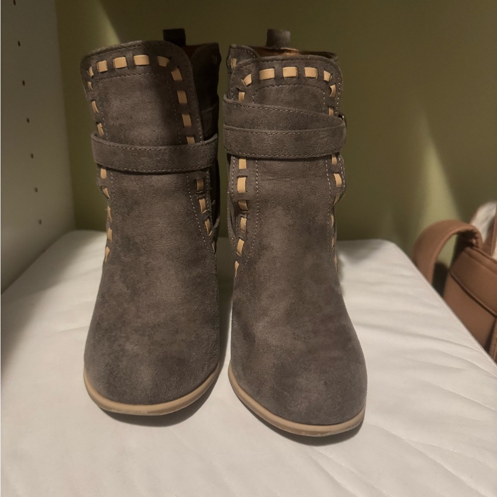VENUS Heeled Boots - Picture 6 of 7